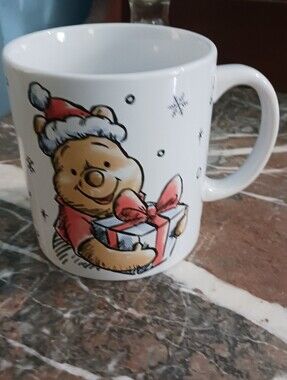 NWOT Winnie-The-Pooh Mug, Retro Christmas Large Coffee Cup